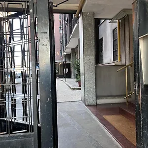 https://casa-luca.italymilanhotels.net